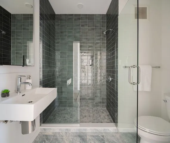 $6,995 | 7 West Drive, Excelsior, MN 55331