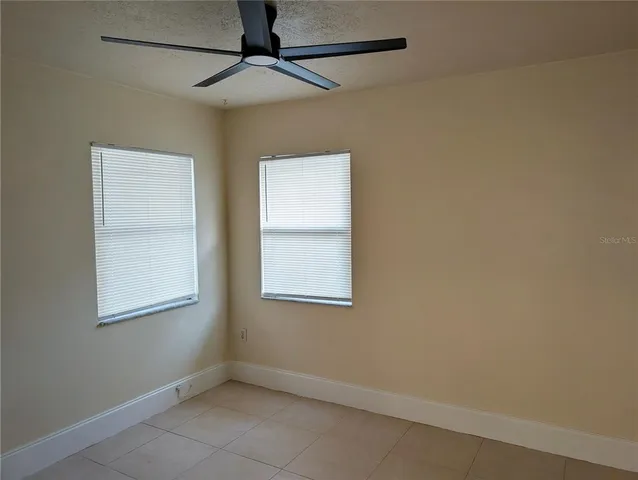 $1,300 | 1117 16th Street West, Bradenton, FL 34205