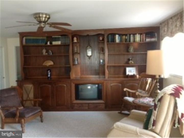 34 Bluebird Road Holland, PA 18966 - Photo 13 of 25 Gallery Image 13