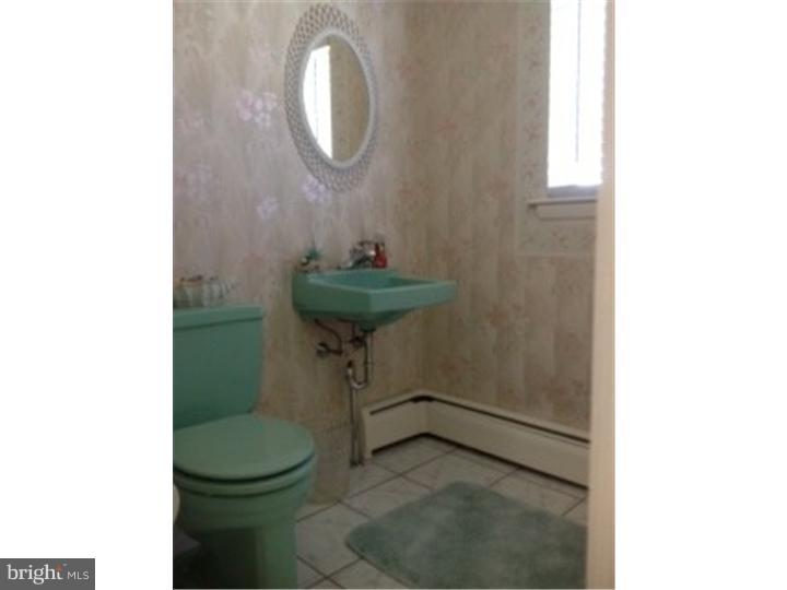 34 Bluebird Road Holland, PA 18966 - Photo 17 of 25 Gallery Image 17