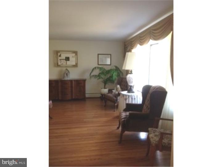 34 Bluebird Road Holland, PA 18966 - Photo 5 of 25 Gallery Image 5