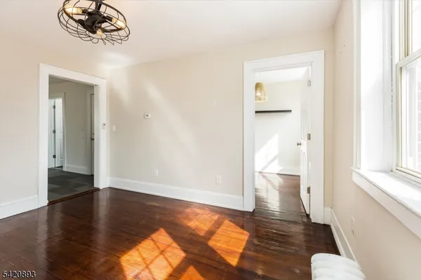 $2,900 | 43 Pleasant Way, Unit 2, Montclair, NJ 07042