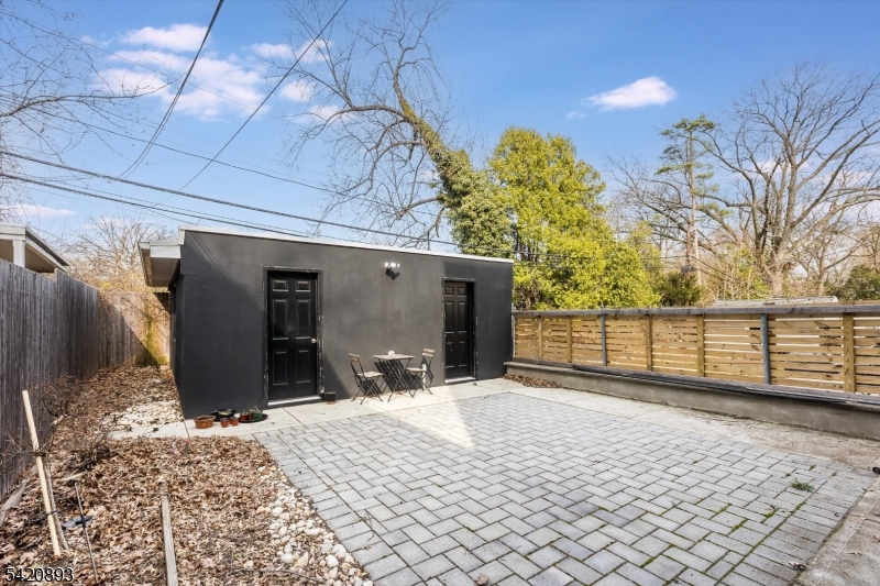 43 Pleasant Way, Unit 2 Montclair, NJ 07042 - Photo 24 of 27