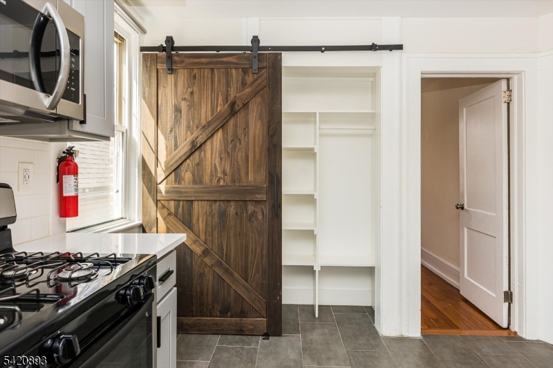 43 Pleasant Way, Unit 2 Montclair, NJ 07042 - Photo 9 of 27