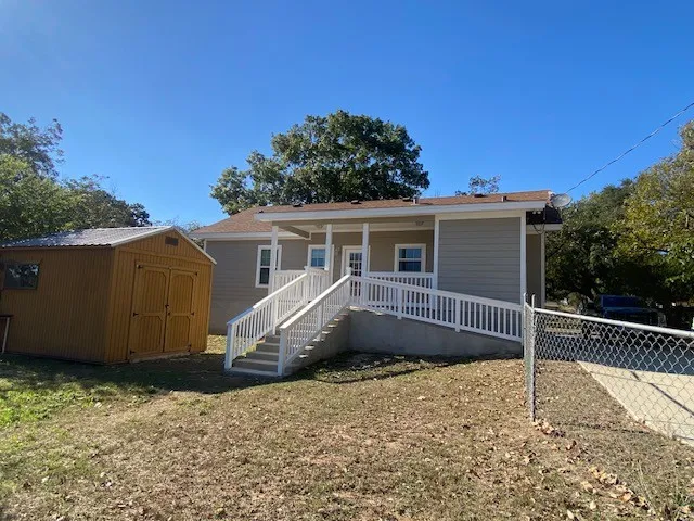 $268,000 | 112 Palmo Drive, Luling, TX 78648