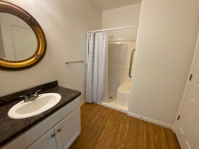 112 Palmo Drive Luling, TX 78648 - Photo 9 of 24 a bathroom with a sink and a mirror