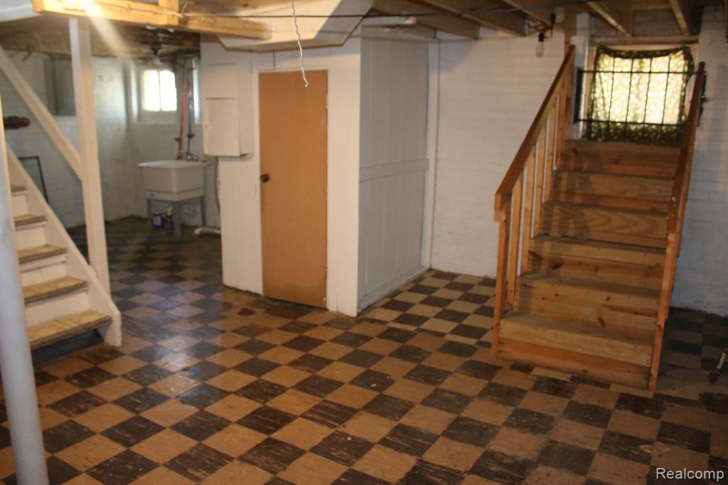8921 Littlefield Street Detroit, MI 48228 - Photo 30 of 37