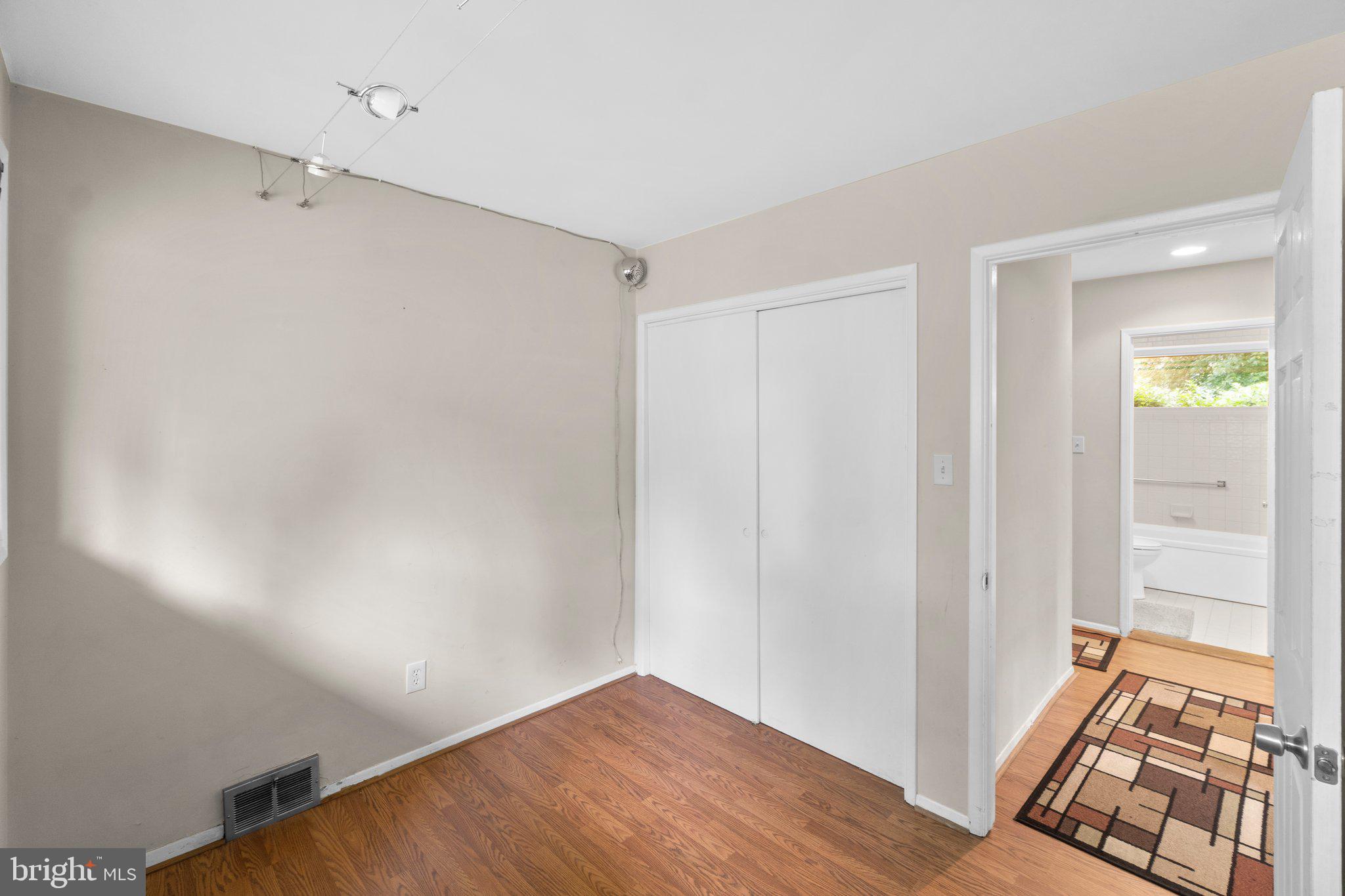 7303 Foxe Place Springfield, VA 22151 - Photo 20 of 38 Bedroom #2