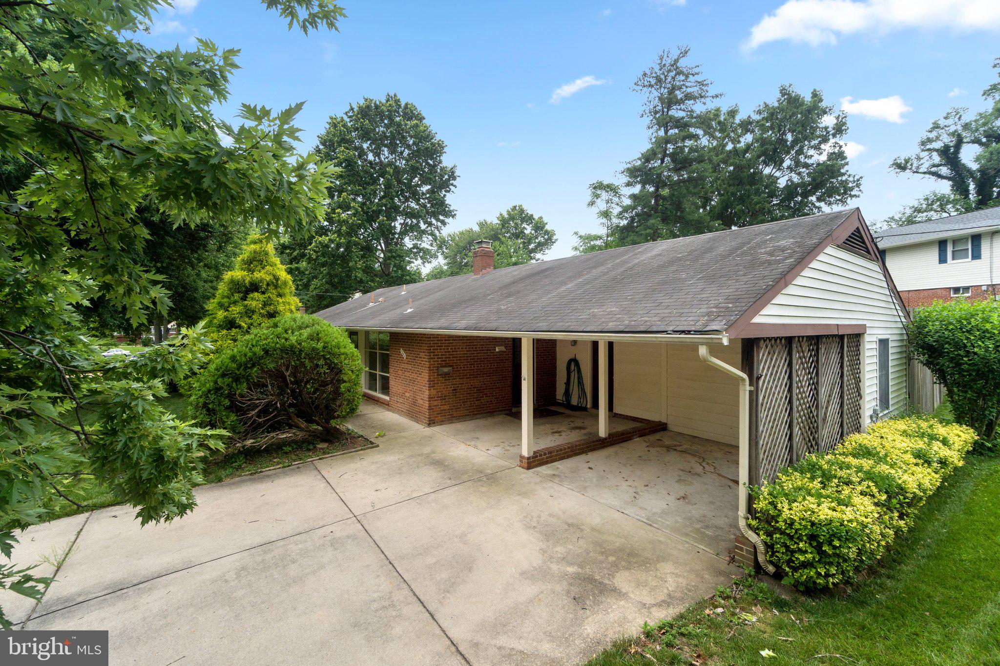 7303 Foxe Place Springfield, VA 22151 - Photo 2 of 38 Rambler with 2-Car Carport