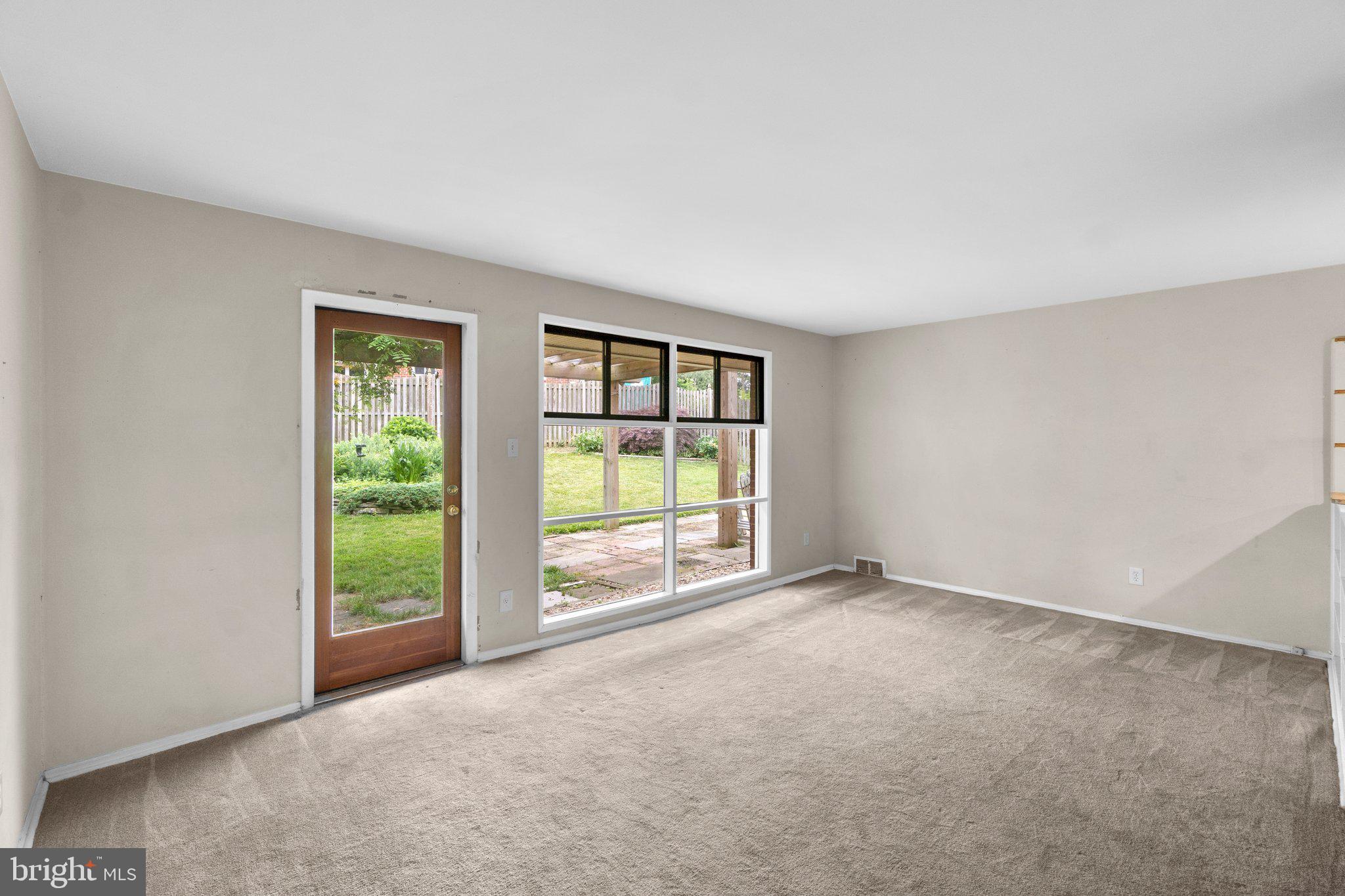 7303 Foxe Place Springfield, VA 22151 - Photo 10 of 38 Access to backyard through family room