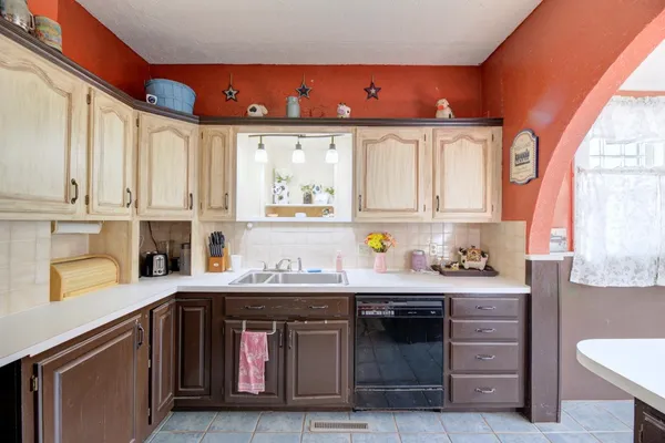 $154,900 | 1125 North A Street, Arkansas City, KS 67005