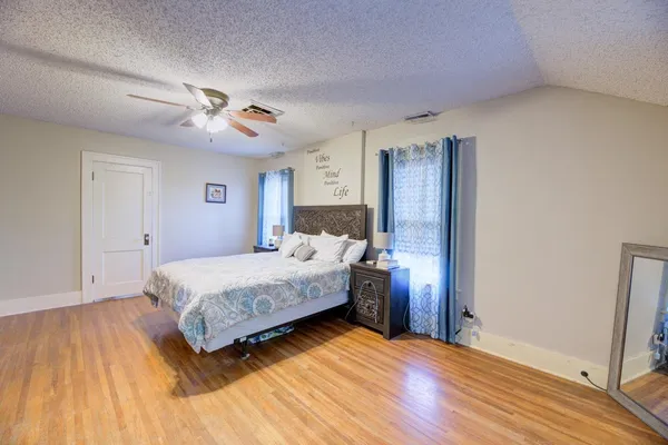 $154,900 | 1125 North A Street, Arkansas City, KS 67005