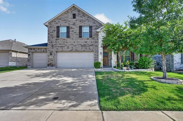 $3,100 | 1909 Drover Creek Road, Aubrey, TX 76227