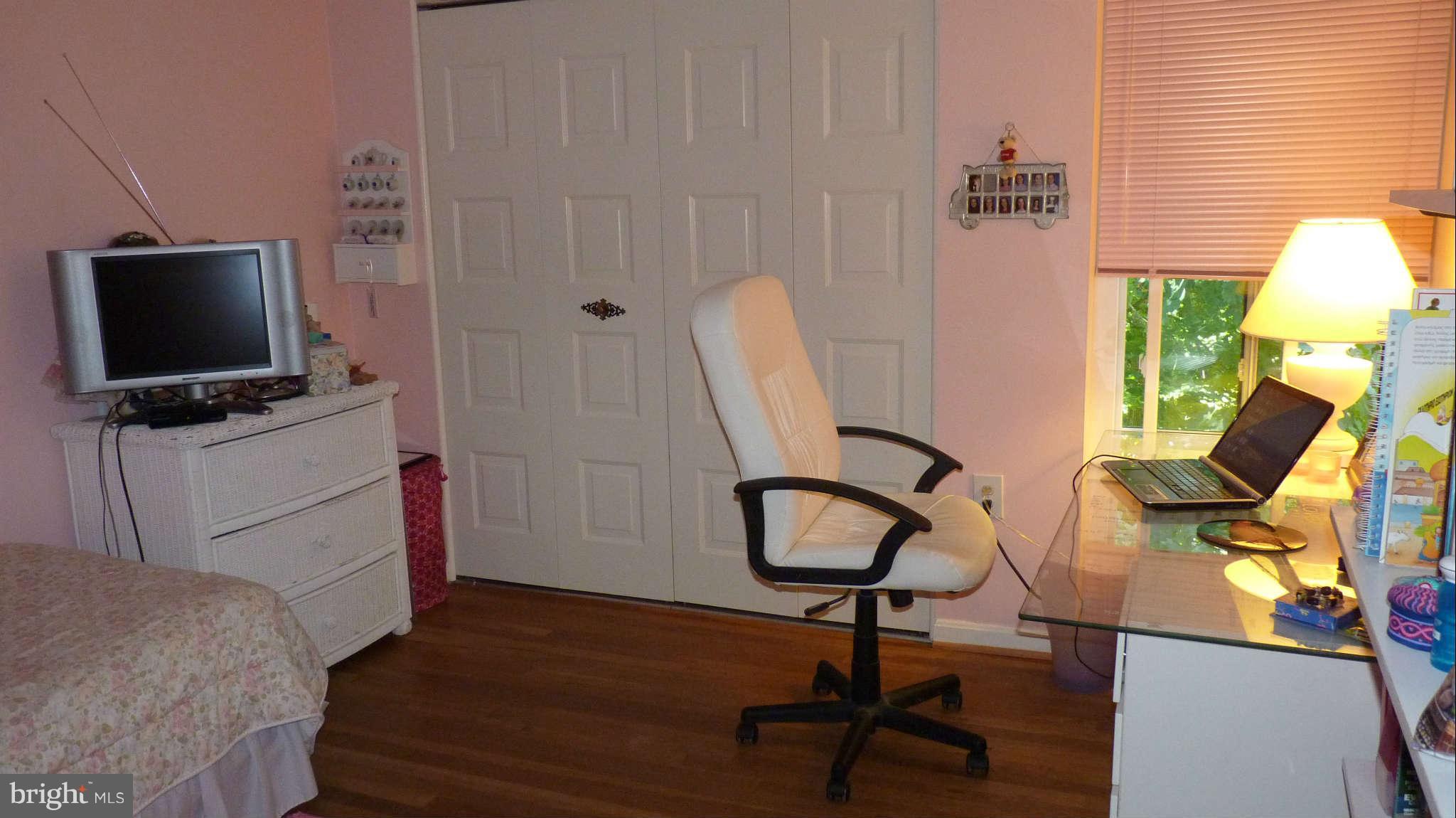 8132 Inverness Ridge Road Potomac, MD 20854 - Photo 16 of 26 Bedroom