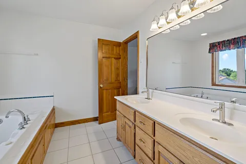 $550,000 | 12641 Dutch Court, Apple Valley, MN 55124