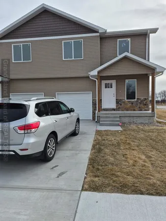 $264,100 | 1407 Peach Street, Grand Island, NE 68801