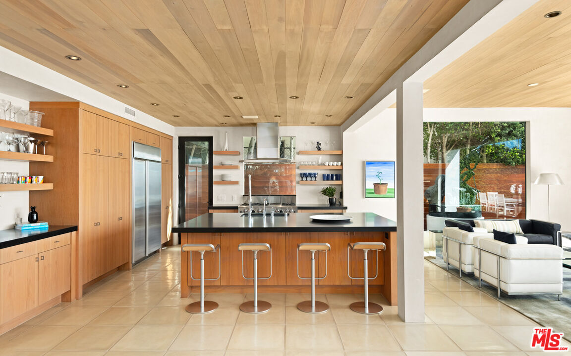 31240 Broad Beach Road Malibu, CA 90265 - Photo 20 of 54