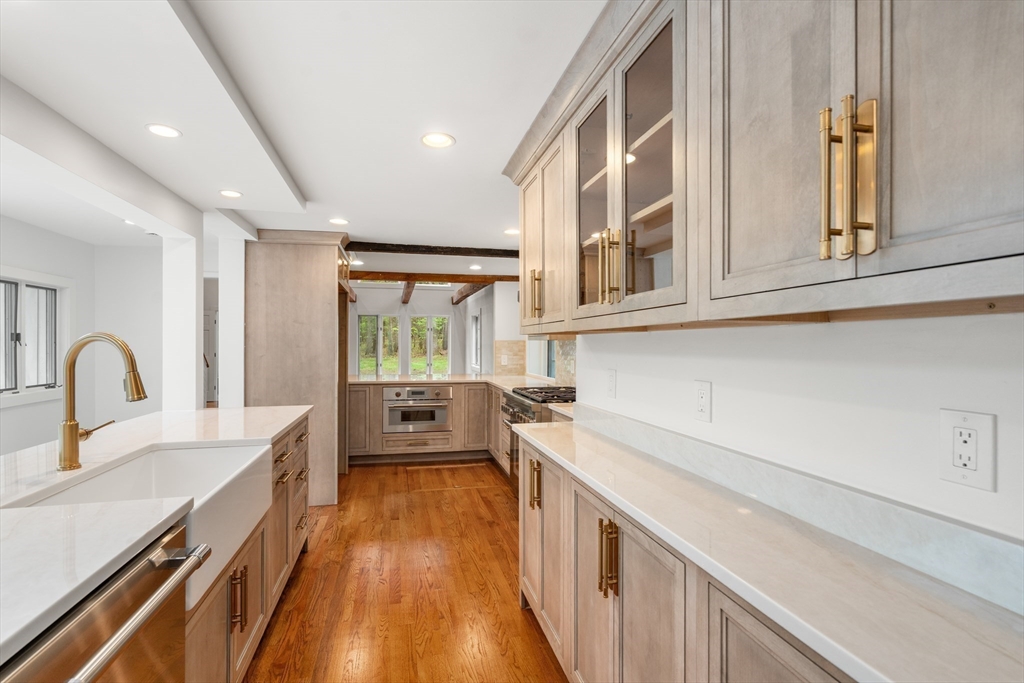 82 Maynard Road Sudbury, MA 01776 - Photo 8 of 42