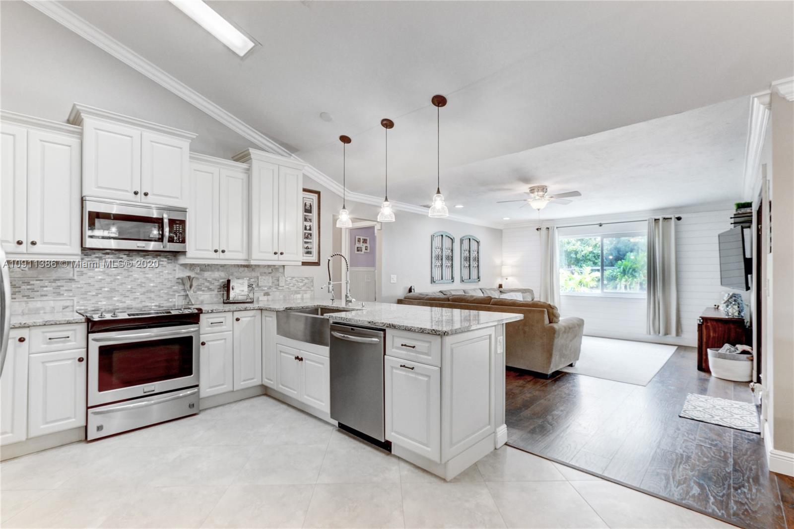 12905 170th Road North Jupiter, FL 33478 - Photo 25 of 90 Gallery Image 25