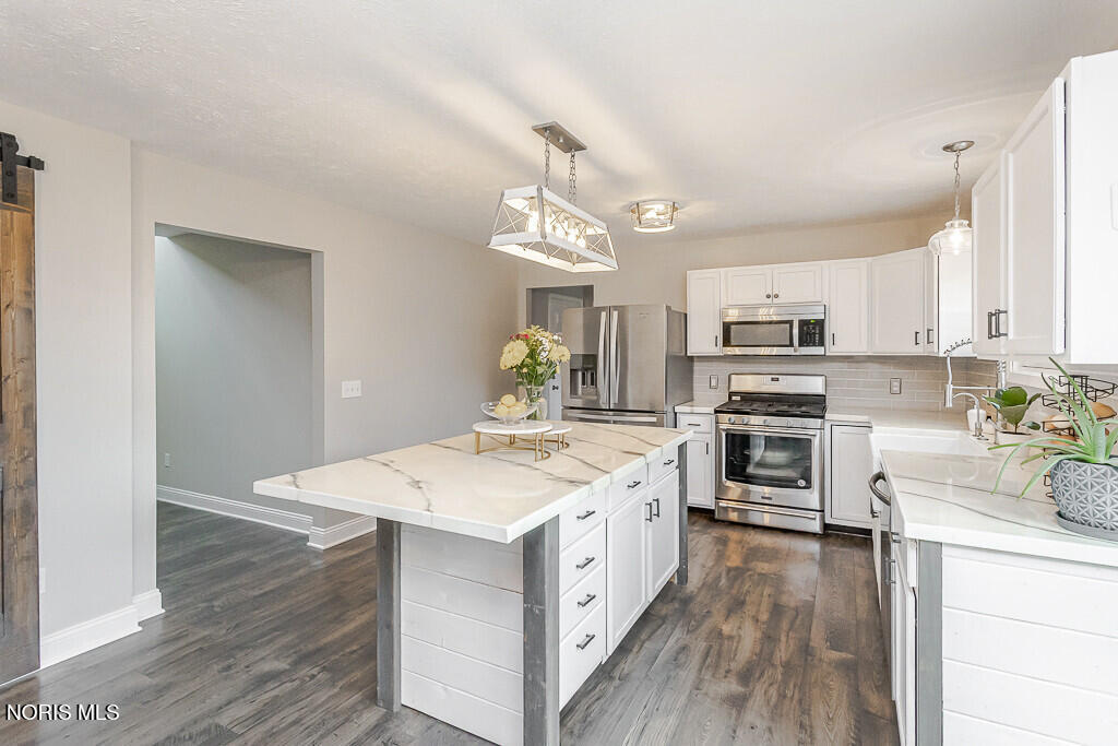 12560 Neapolis Waterville Road Whitehouse, OH 43571 - Photo 13 of 47 013