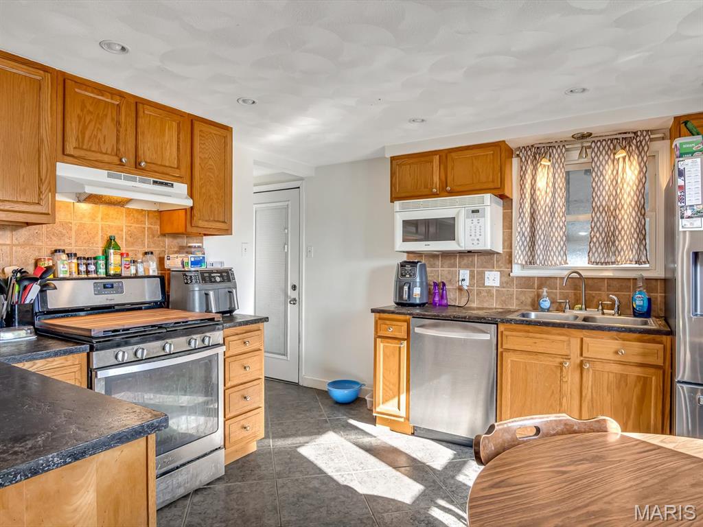 237 North Moore Street Waterloo, IL 62298 - Photo 5 of 16