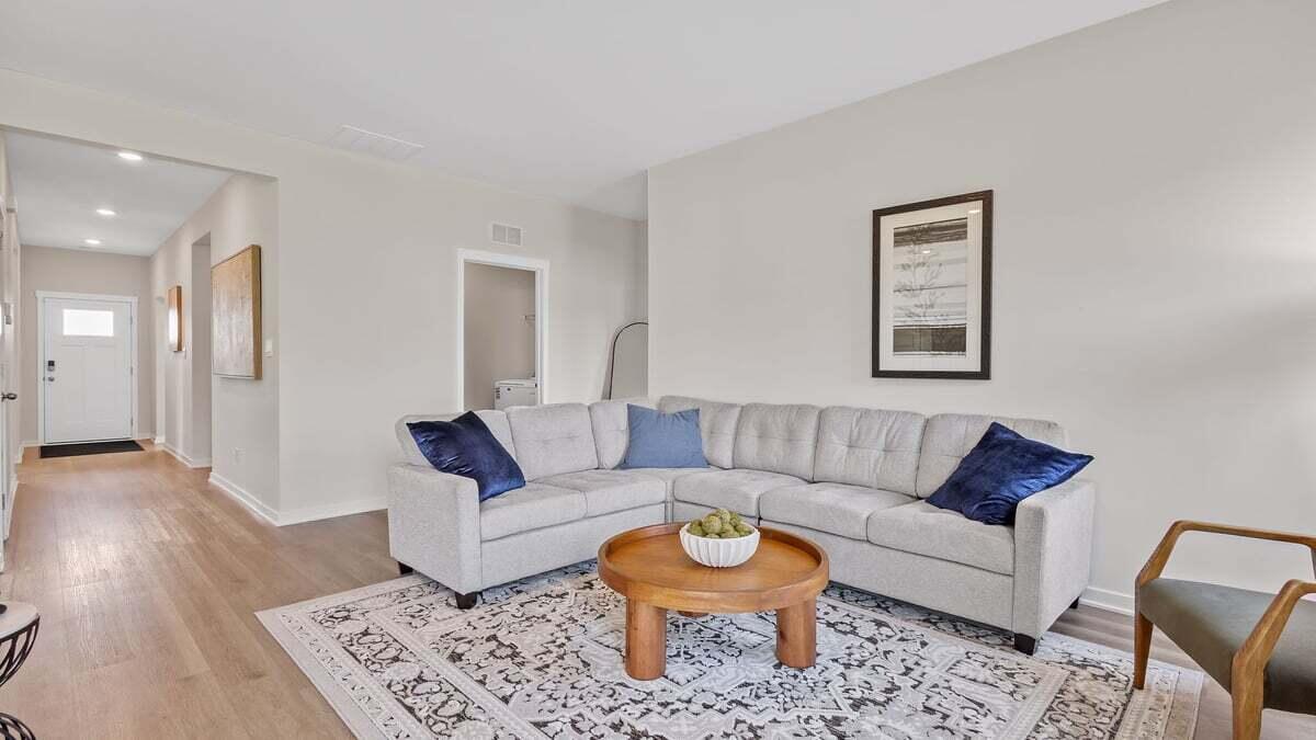 4053 Paddock Street Portage, IN 46368 - Photo 10 of 25 1200x675