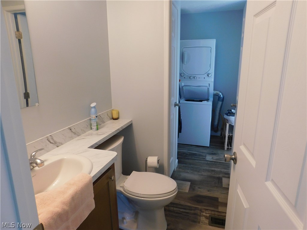 7902 Frailey Road Vermilion, OH 44089 - Photo 7 of 19 bathroom