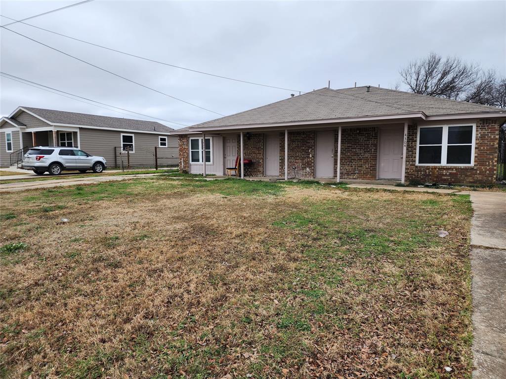 4304 South Cravens Road Fort Worth, TX 76119 - Photo 17 of 21 Ranch-style home featuring a front lawn