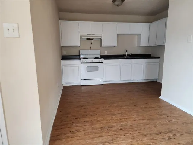 $1,349 | 4304 South Cravens Road, Fort Worth, TX 76119