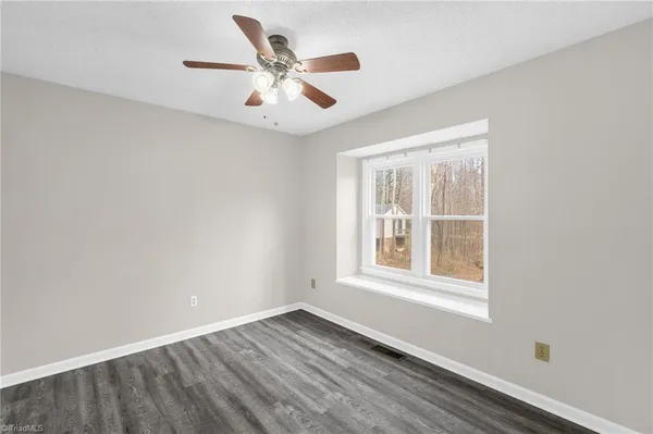 $280,000 | 9 Dunnberry Court, Greensboro, NC 27455