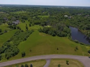 $57,500 | 39600 Orchard Bluff Lane, Wadsworth, IL 60083