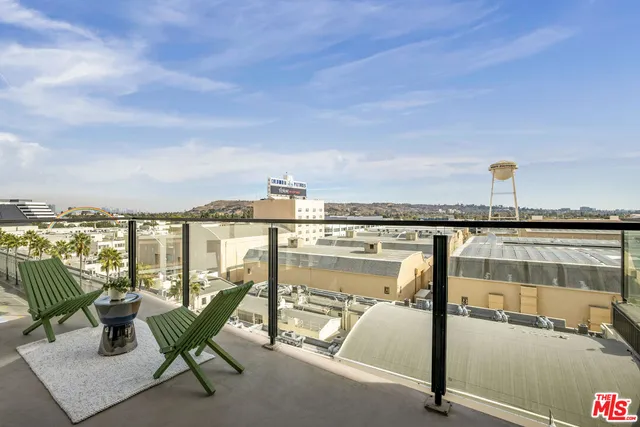 $5,995 | 10401 Washington Boulevard, Unit 304, Culver City, CA 90232