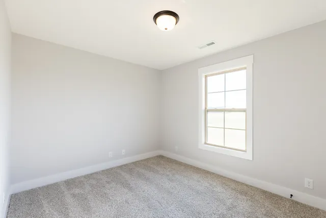 $388,900 | 1076 Cherry Blossom Lane, Clarksville, TN 37040