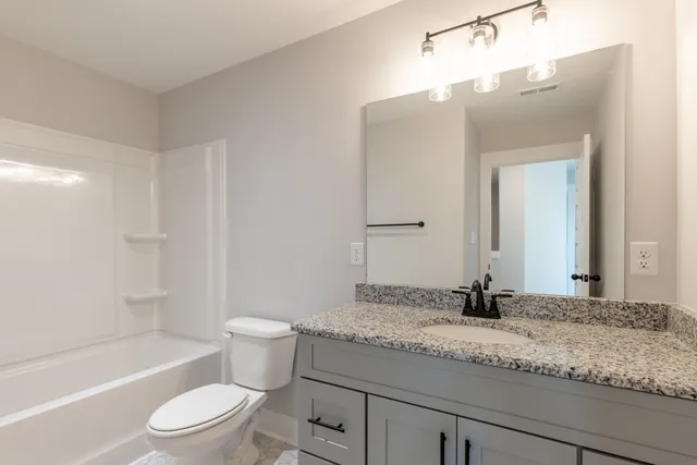 $388,900 | 1076 Cherry Blossom Lane, Clarksville, TN 37040