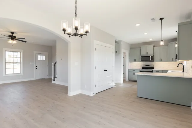 $388,900 | 1076 Cherry Blossom Lane, Clarksville, TN 37040