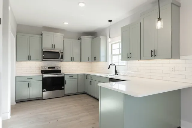 $388,900 | 1076 Cherry Blossom Lane, Clarksville, TN 37040