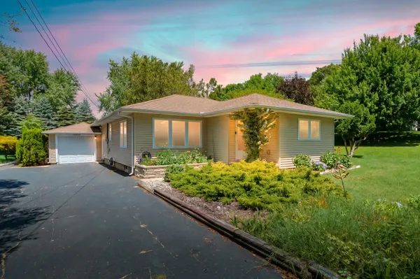 $395,000 | 68334 Apple Lane, Benton Harbor, MI 49022
