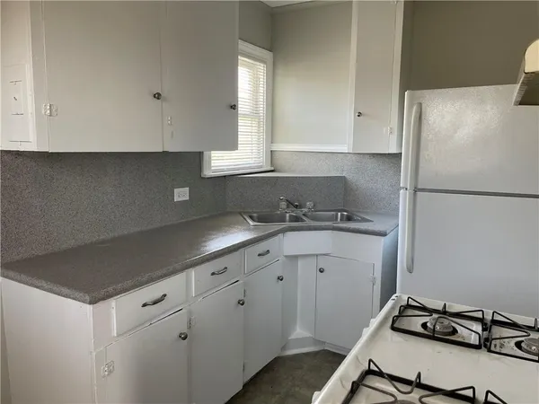 $1,250 | 332 Rosebud Avenue, Corpus Christi, TX 78404
