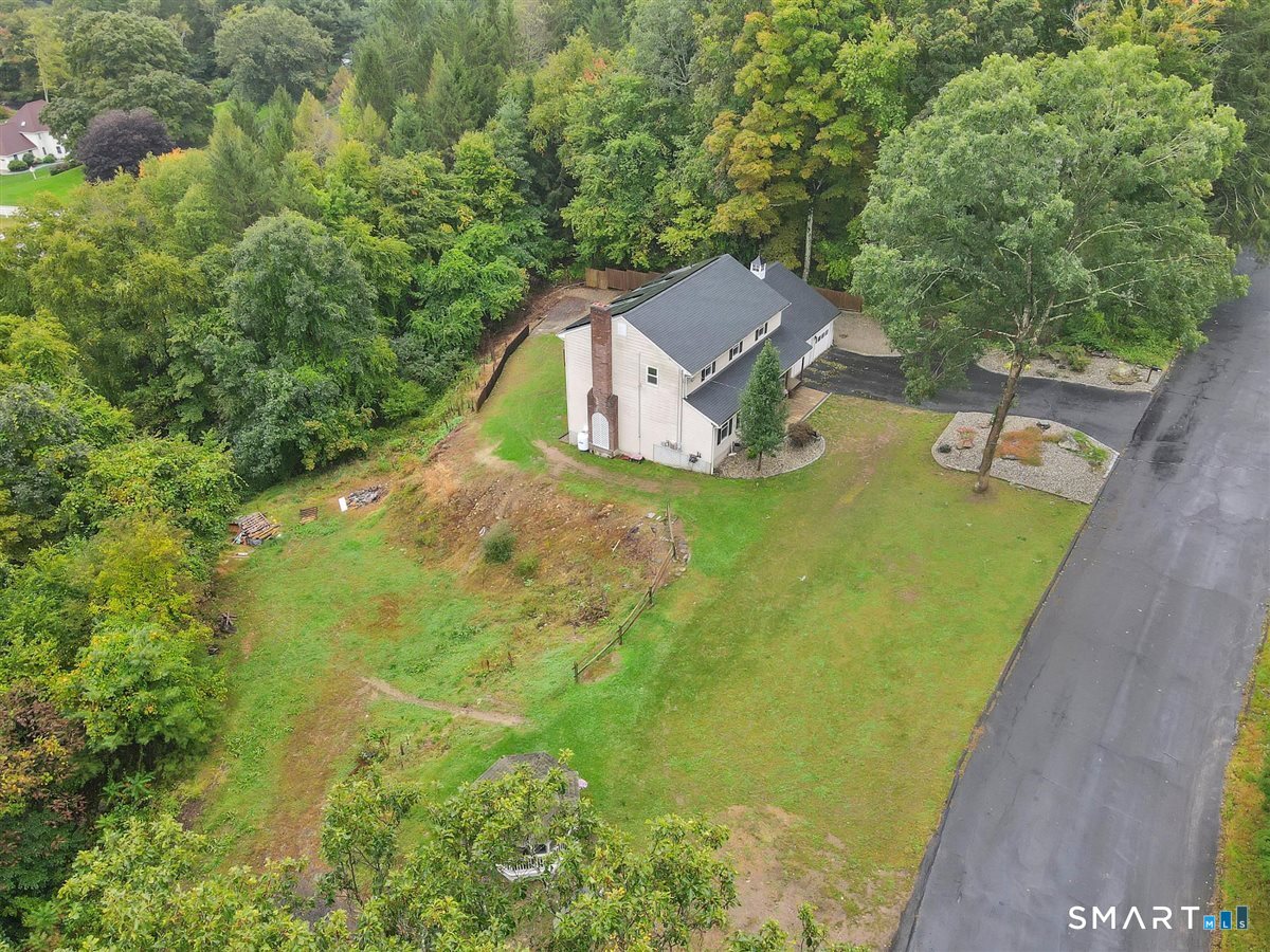 122 Antrim Road Coventry, CT 06238 - Photo 6 of 40 Gallery Image 6
