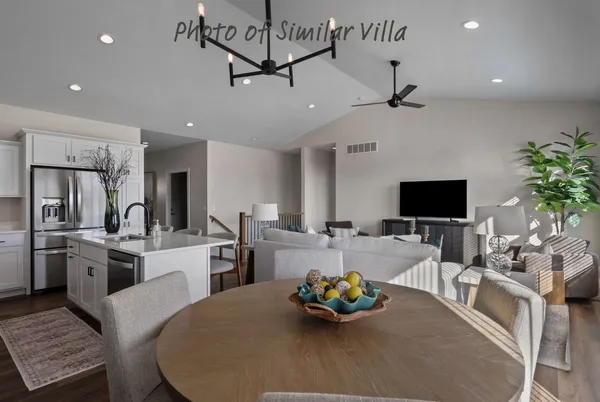 $337,509 | 5 Frank Court, Le Claire, IA 52753