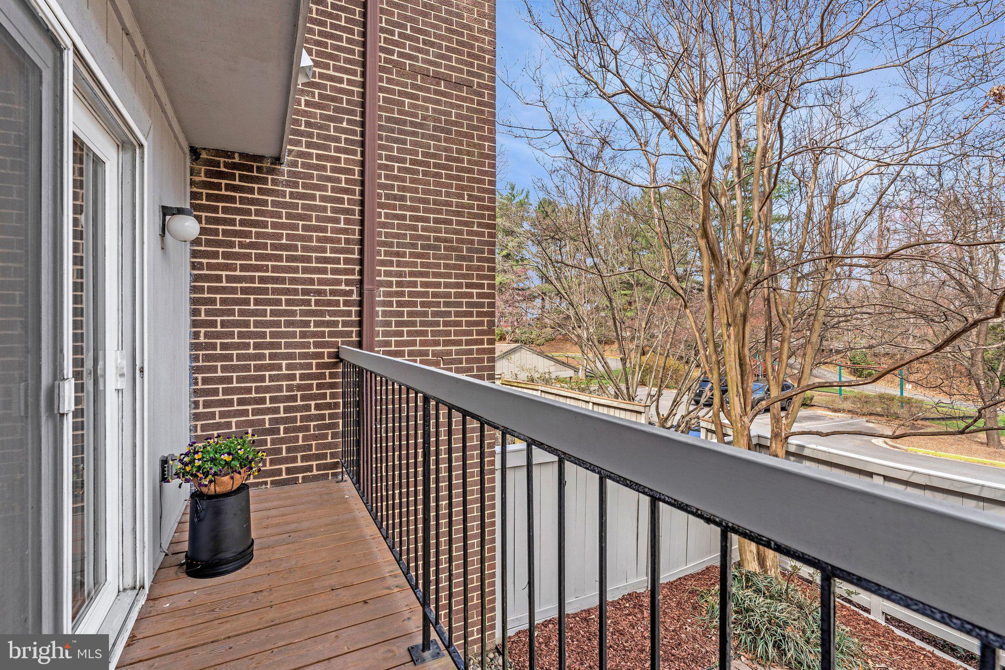 12021 Insha Court Reston, VA 20191 - Photo 7 of 33