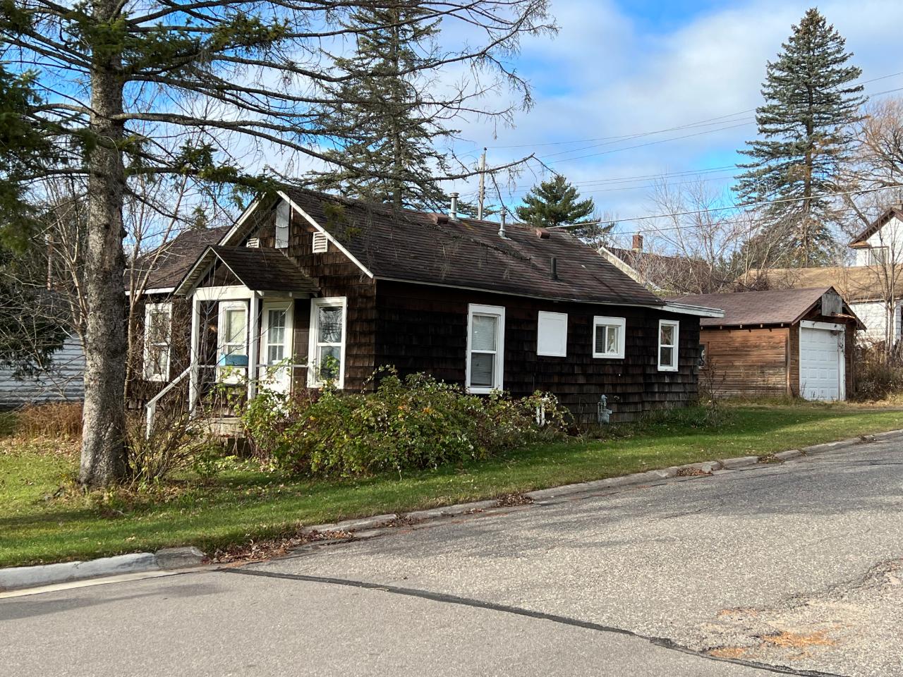 1035 North Stevens Street Rhinelander, WI 54501 - Photo 2 of 13 Gallery Image 2