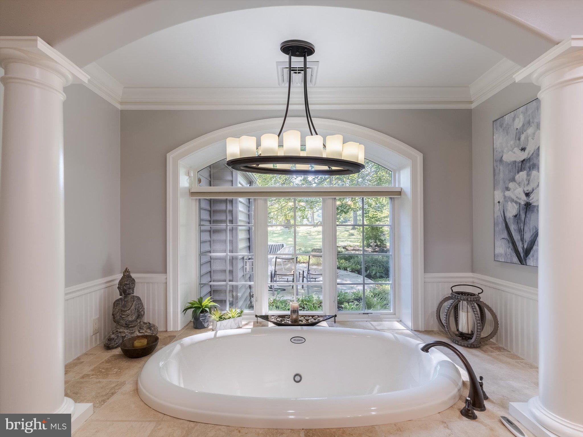 502 Painter Road Media, PA 19063 - Photo 22 of 47 Primary Tub