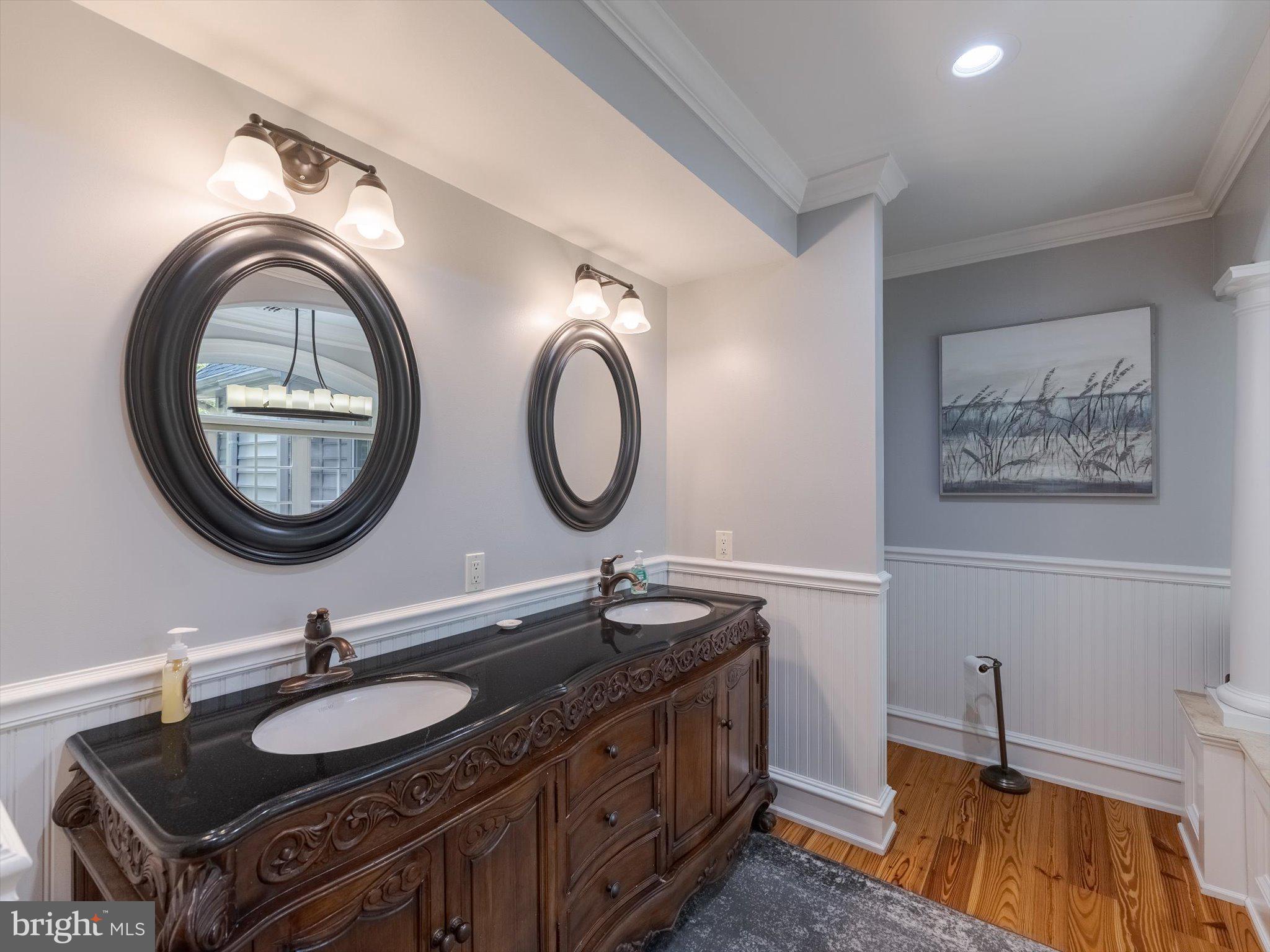 502 Painter Road Media, PA 19063 - Photo 23 of 47 Primary vanity