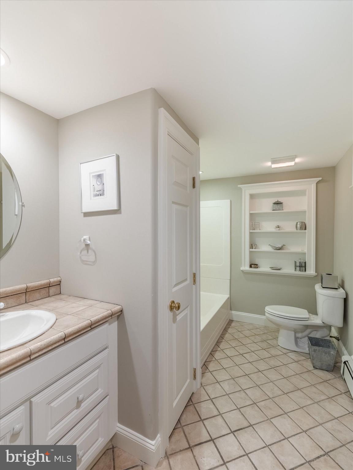 502 Painter Road Media, PA 19063 - Photo 32 of 47 Basement full bath