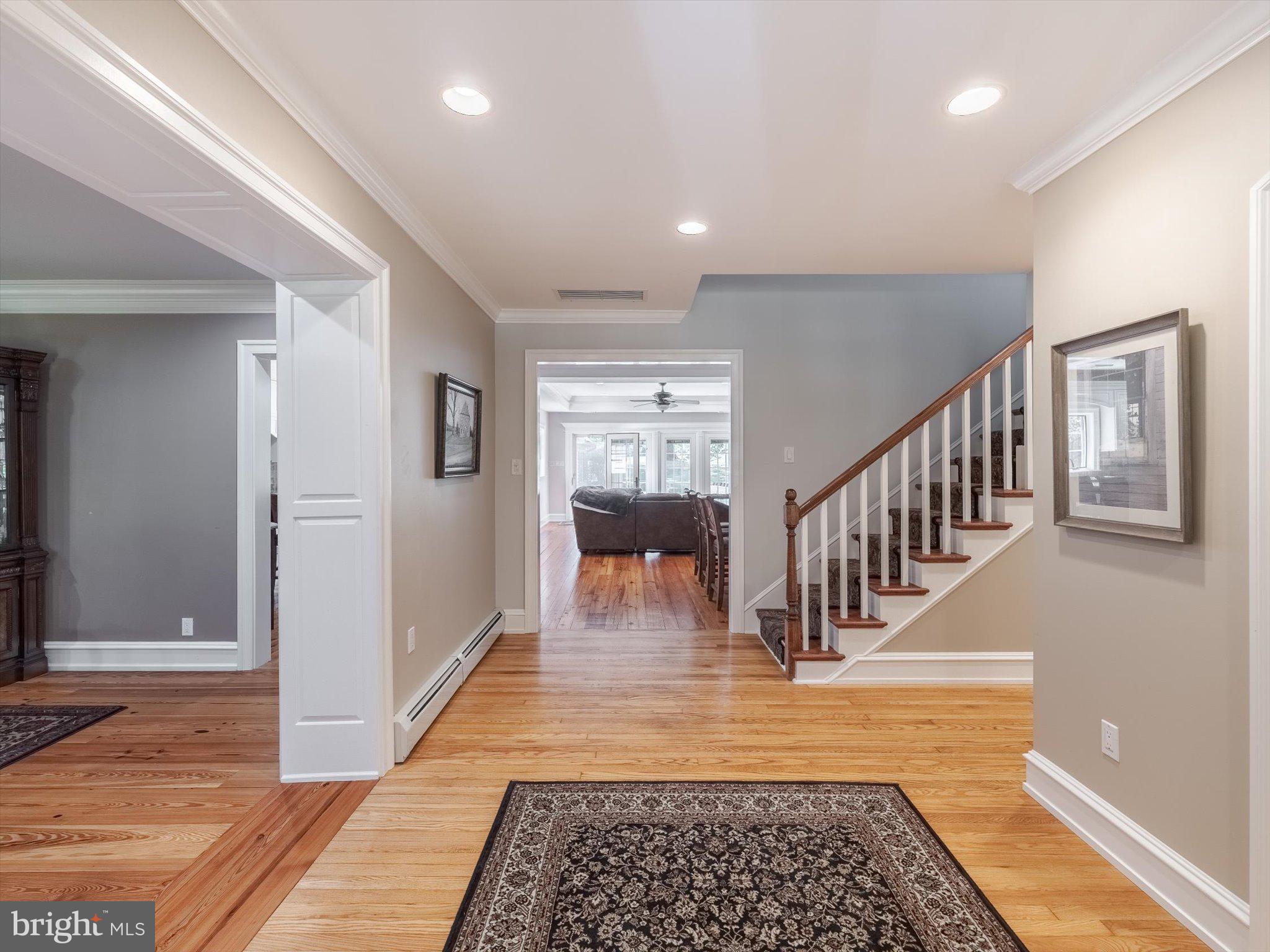 502 Painter Road Media, PA 19063 - Photo 10 of 47 Foyer
