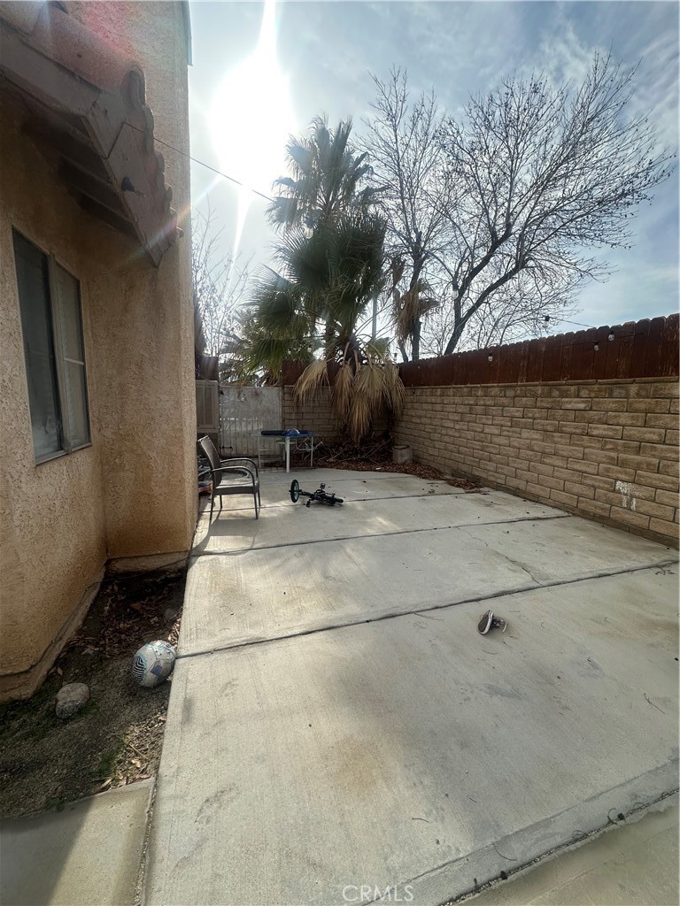 5147 Moonraker Road Palmdale, CA 93552 - Photo 21 of 21 a view of outdoor space and yard