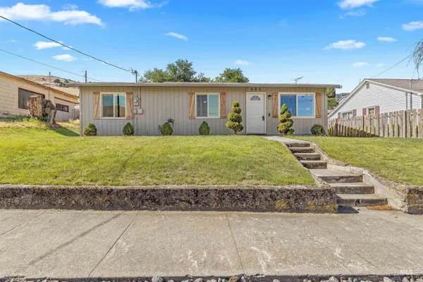 $334,000 | 406 2nd Street, Asotin, WA 99402