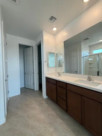 $1,900 | 24245 West Raymond Street, Buckeye, AZ 85326