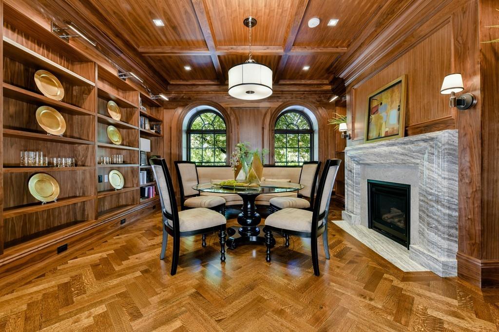 175 Beacon Street Boston, MA 02116 - Photo 6 of 35 a view of a hall with furniture